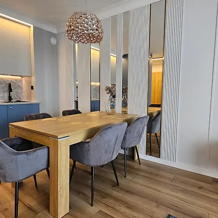 Elegance, Metro, Free Parking Apartment Warsaw